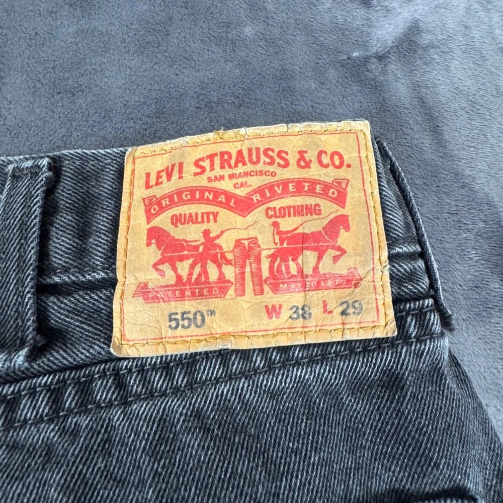 Levi's 550 Relaxed Fit Jeans Mens 38x29 Black Tapered Leg Denim 3234